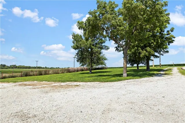 $579,900 | 809 Locust Street, Ridgeway, MO 64481