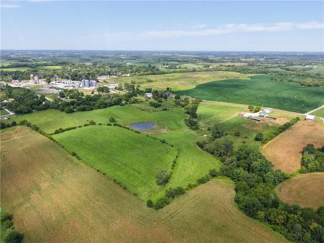 $579,900 | 809 Locust Street, Ridgeway, MO 64481