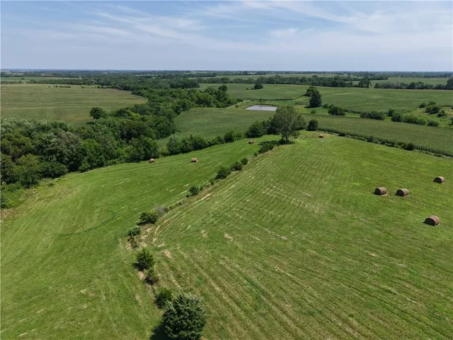 $579,900 | 809 Locust Street, Ridgeway, MO 64481