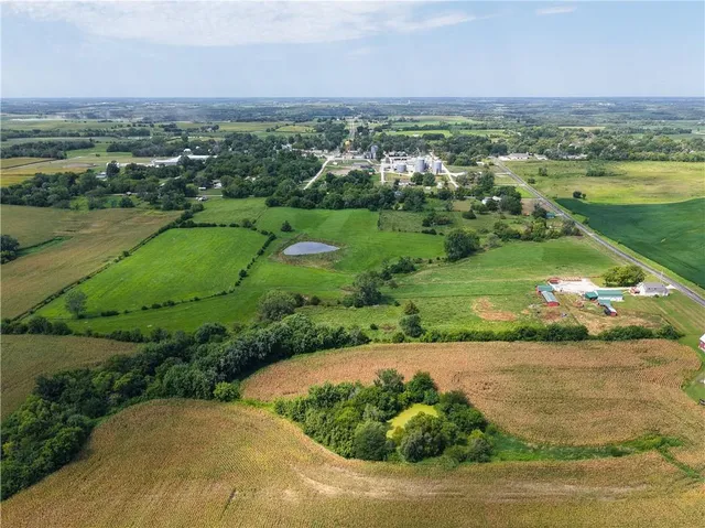 $579,900 | 809 Locust Street, Ridgeway, MO 64481