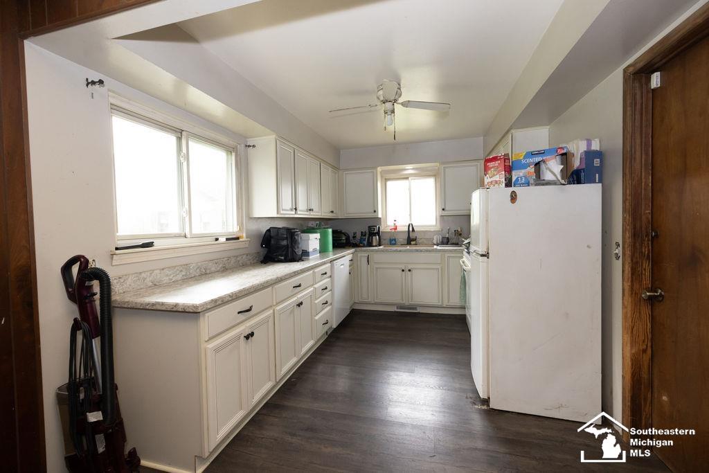 6200 Jackman Road Temperance, MI 48182 - Photo 29 of 40 50178100-a6f0ec8d-01e2-4380-9649-444527074538.JPG