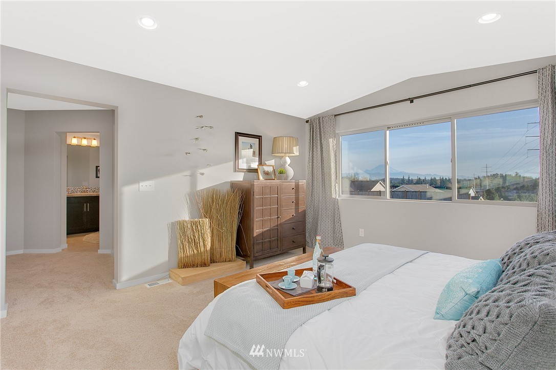 10708 Southeast 187th Place Renton, WA 98055 - Photo 14 of 23