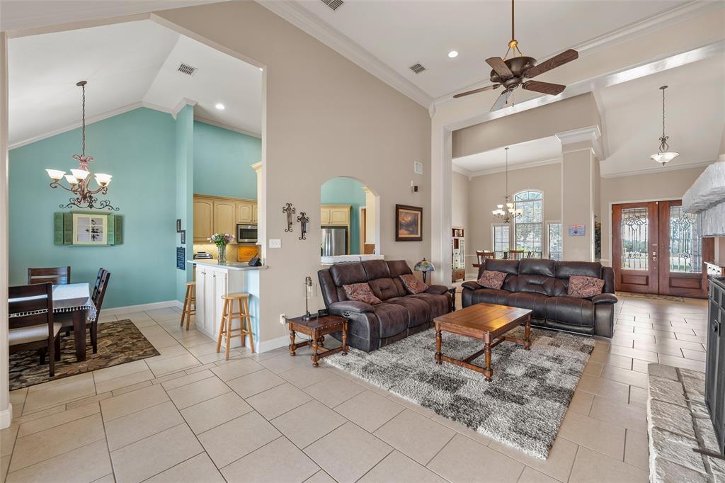 175 Ranchcrest Road Lorena, TX 76655 - Photo 6 of 35