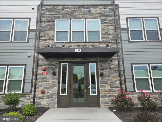 $312,000 | 151 McCormick Circle, Unit 203, Winchester, VA 22602