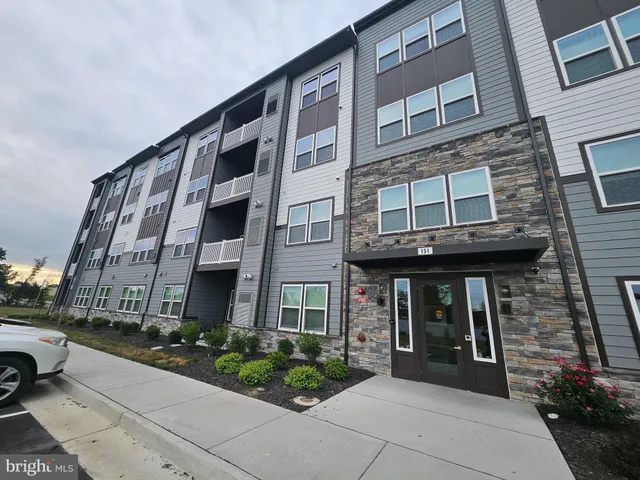 $312,000 | 151 McCormick Circle, Unit 203, Winchester, VA 22602