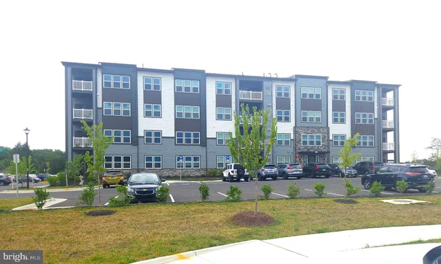 $312,000 | 151 McCormick Circle, Unit 203, Winchester, VA 22602