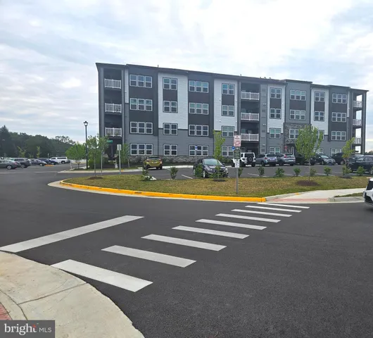 $312,000 | 151 McCormick Circle, Unit 203, Winchester, VA 22602