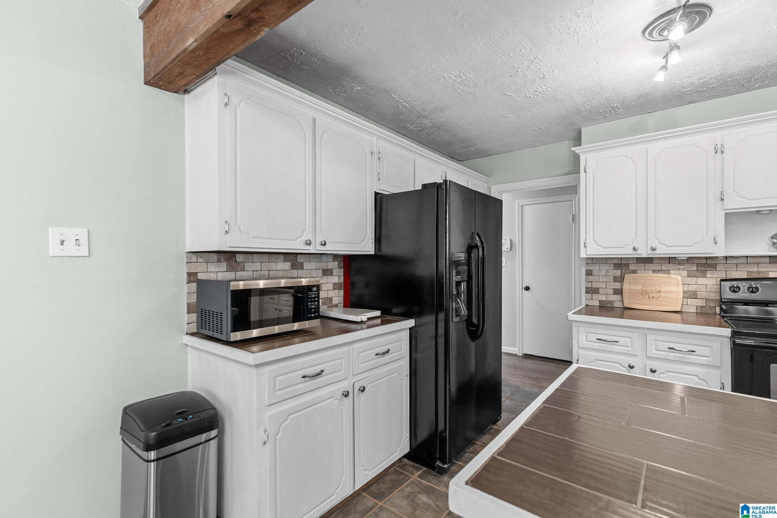 1333 Cresthill Road Birmingham, AL 35213 - Photo 14 of 37