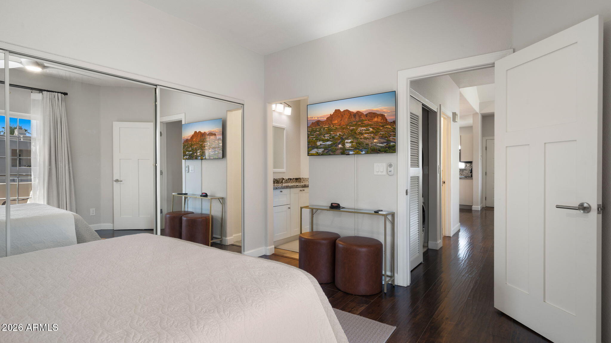 7710 East Gainey Ranch Road, Unit 211 Scottsdale, AZ 85258 - Photo 14 of 52 23-web-or-mls-Primary Bedroom1