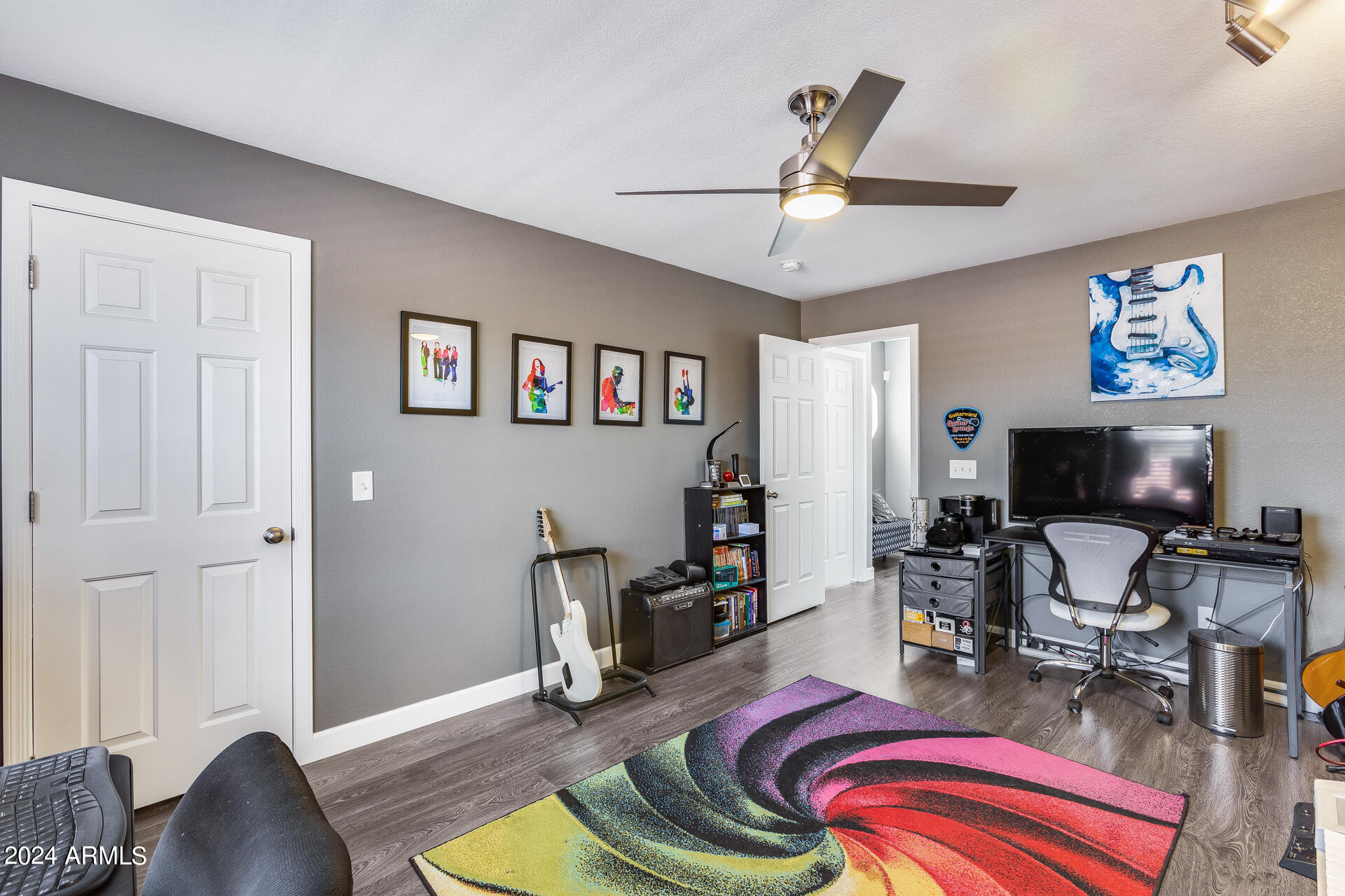 8217 West Hatcher Road Peoria, AZ 85345 - Photo 35 of 51