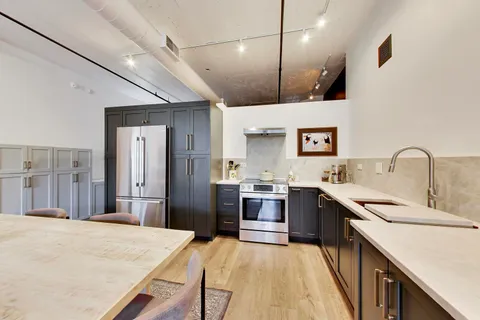 $250,000 | 621 South Plymouth Court, Unit 308, Chicago, IL 60605
