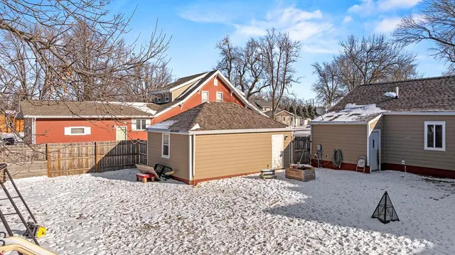 $145,000 | 302 South Oak Street, Hendricks, MN 56136