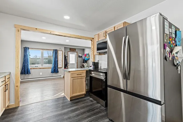 $145,000 | 302 South Oak Street, Hendricks, MN 56136