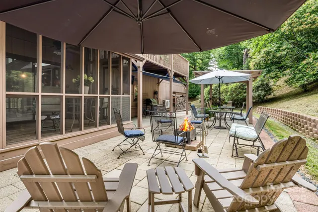 $437,900 | 79 Creekside Lane, Spruce Pine, NC 28777