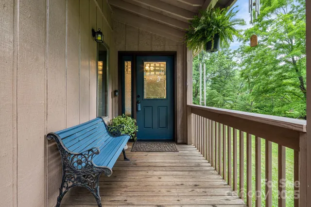 $437,900 | 79 Creekside Lane, Spruce Pine, NC 28777