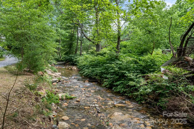 $437,900 | 79 Creekside Lane, Spruce Pine, NC 28777