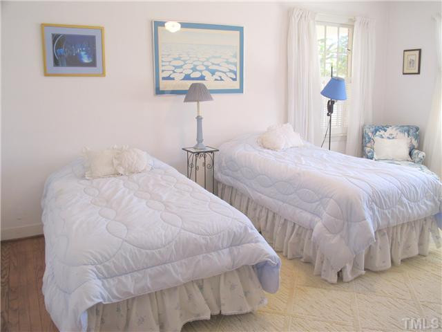 3306 Coleridge Drive Raleigh, NC 27609 - Photo 12 of 16 Photo 12