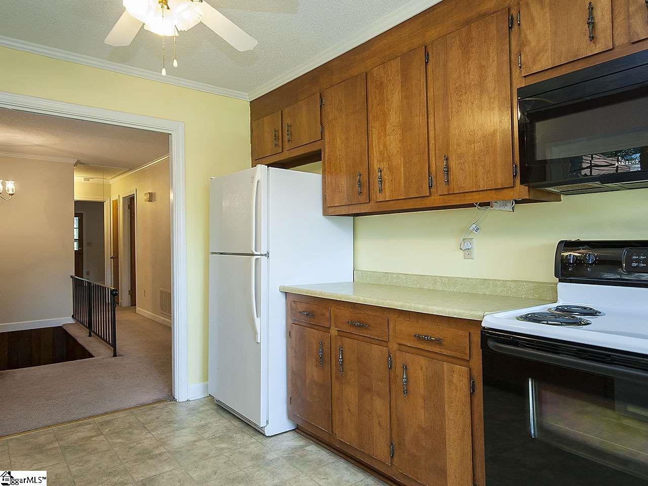 105 Georgetown Way Easley, SC 29640 - Photo 11 of 36 Gallery Image 11