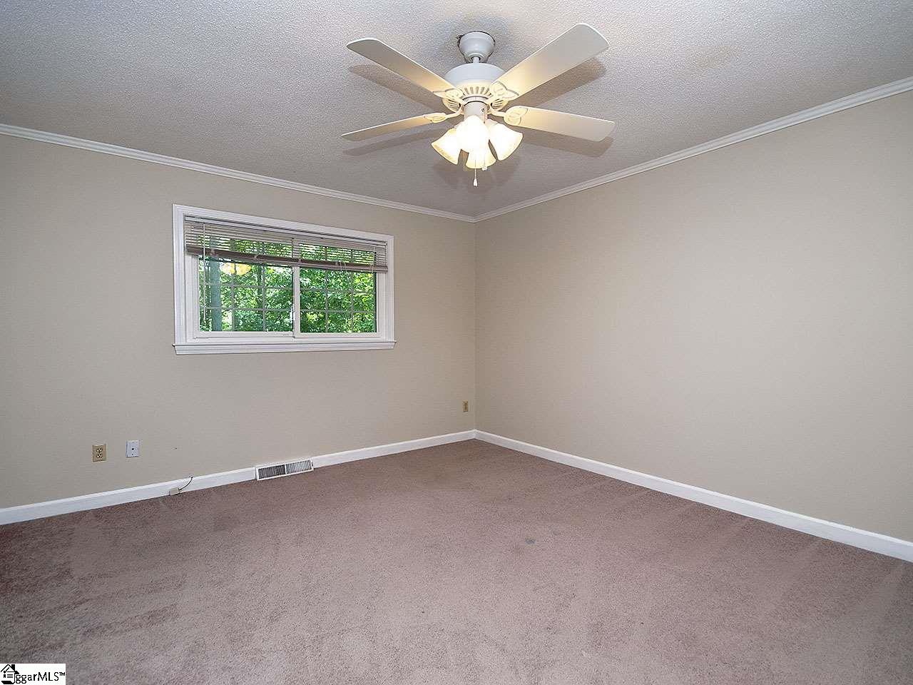 105 Georgetown Way Easley, SC 29640 - Photo 12 of 36 Gallery Image 12