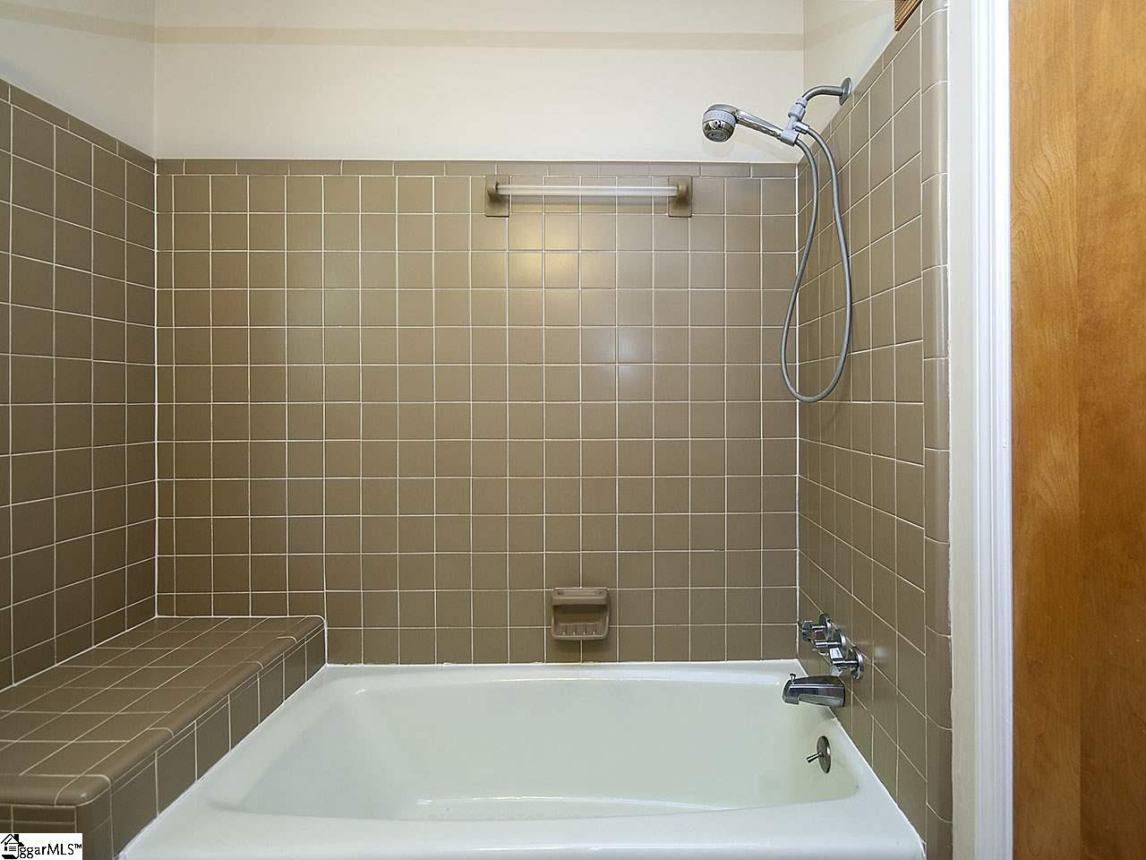 105 Georgetown Way Easley, SC 29640 - Photo 17 of 36 Gallery Image 17