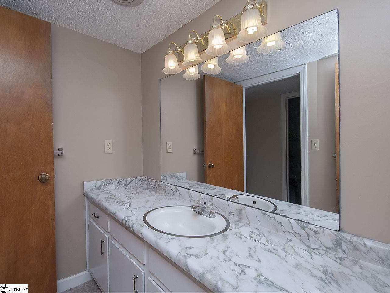 105 Georgetown Way Easley, SC 29640 - Photo 23 of 36 Gallery Image 23