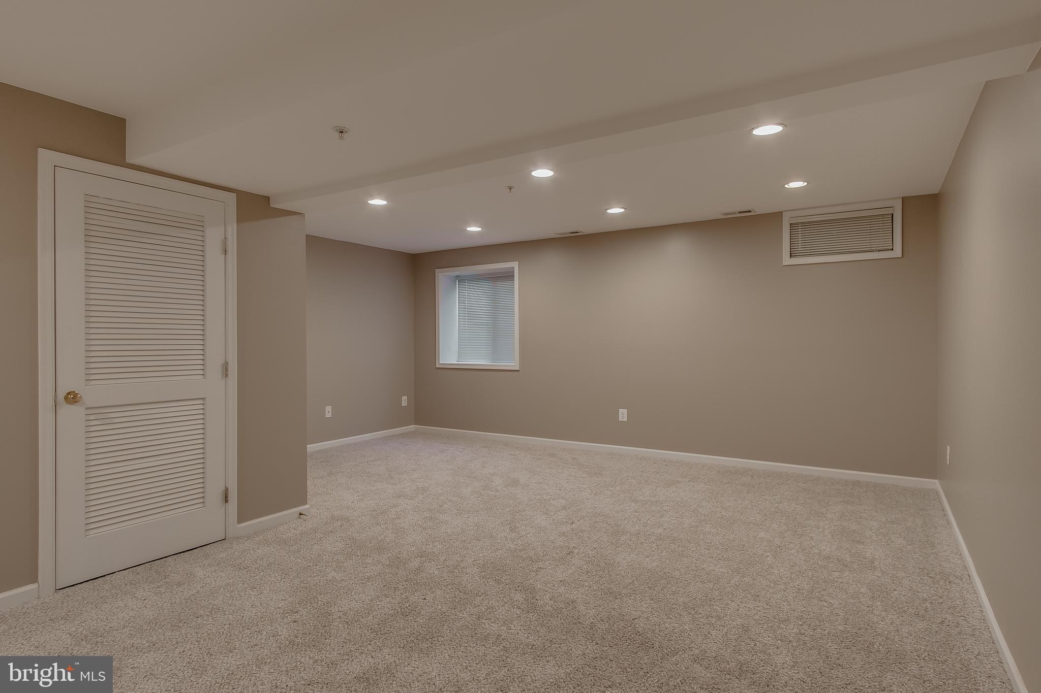 17624 Basalt Way Hagerstown, MD 21740 - Photo 24 of 37