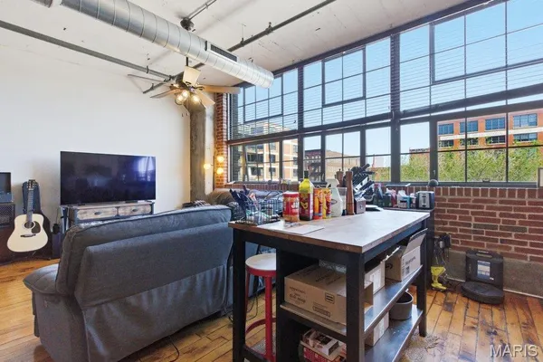 $150,000 | 2020 Washington Avenue, Unit 303, St. Louis, MO 63103