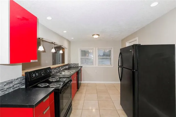 $2,100 | 2018 Pryor Road Southwest, Atlanta, GA 30315