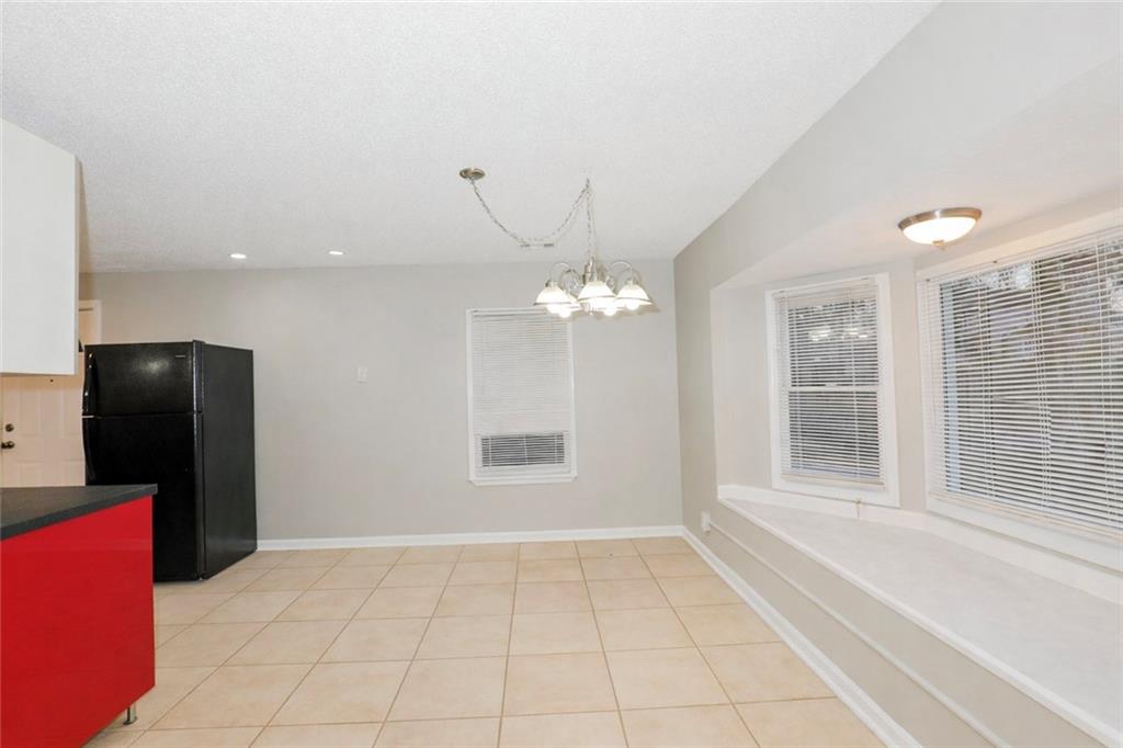 2018 Pryor Road Southwest Atlanta, GA 30315 - Photo 7 of 15