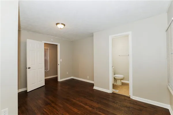 $2,100 | 2018 Pryor Road Southwest, Atlanta, GA 30315