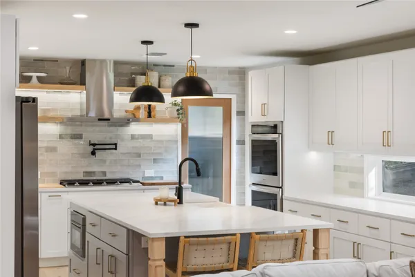 $799,000 | 6703 Duquesne Drive, Austin, TX 78723