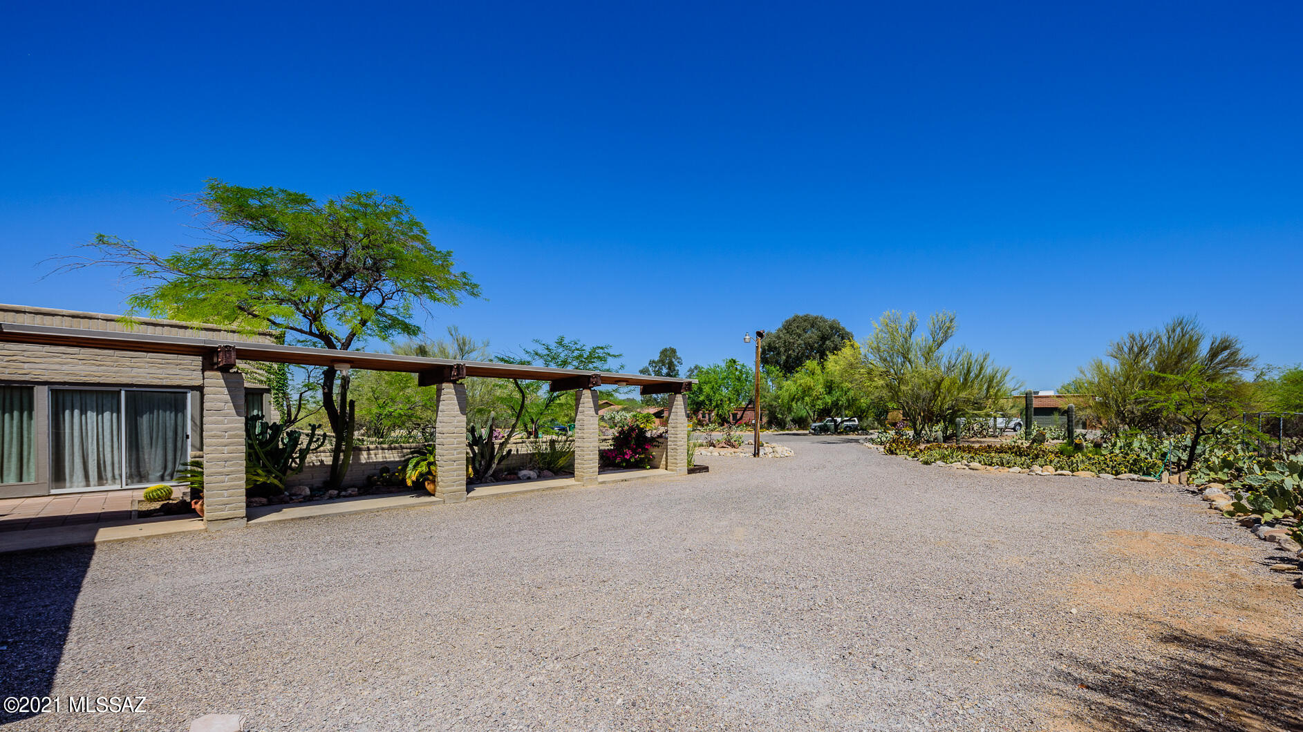 1111 West Middleton Road Tucson, AZ 85704 - Photo 4 of 49 Gallery Image 4