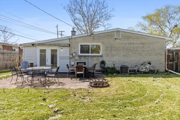 $210,000 | 473 Darwin Street, Westland, MI 48186