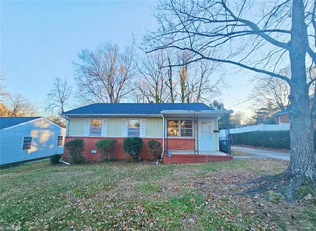 $1,500 | 2307 Maywood Street, Greensboro, NC 27403
