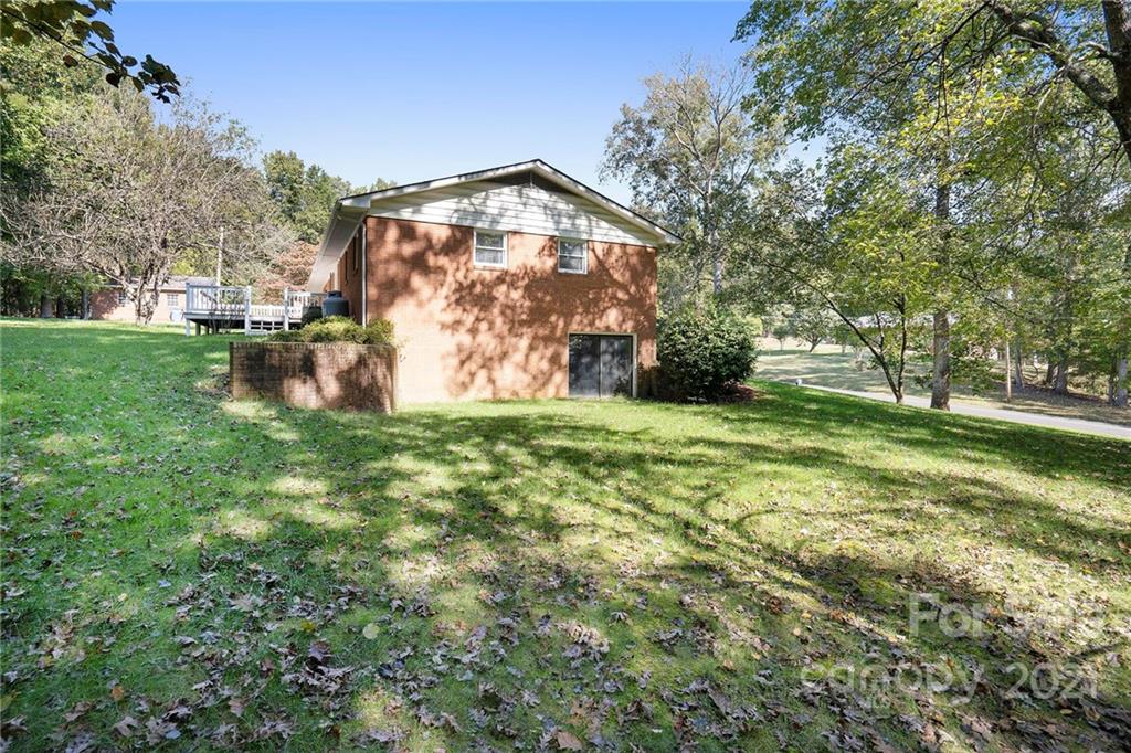 2207 Snuggs Park Road Albemarle, NC 28001 - Photo 23 of 30 Gallery Image 23