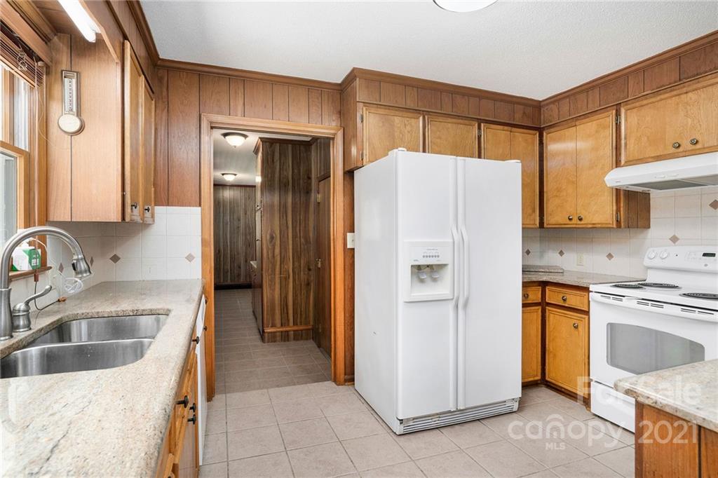 2207 Snuggs Park Road Albemarle, NC 28001 - Photo 10 of 30 Gallery Image 10