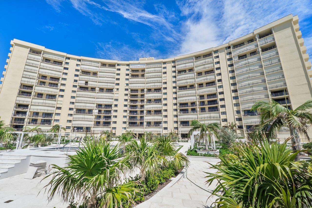 200 Ocean Trail Way, Unit 602 Jupiter, FL 33477 - Photo 47 of 50 a front view of a building