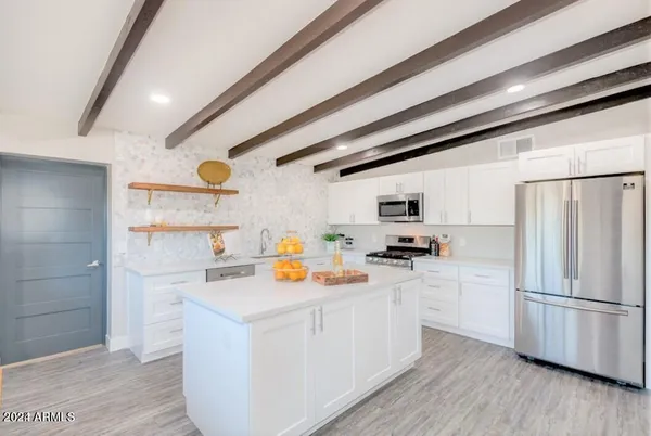 $2,200 | 1017 East Bethany Home Road, Phoenix, AZ 85014