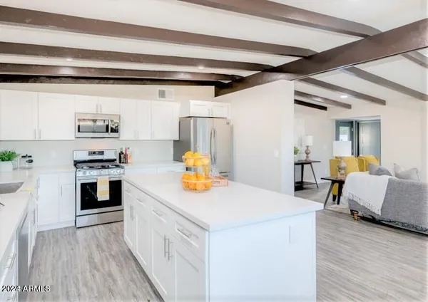 $2,200 | 1017 East Bethany Home Road, Phoenix, AZ 85014