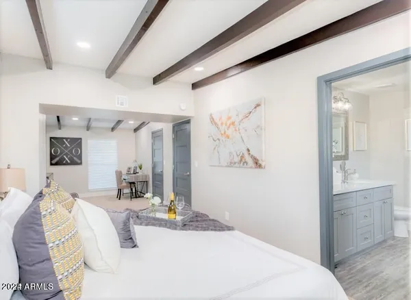 $2,200 | 1017 East Bethany Home Road, Phoenix, AZ 85014