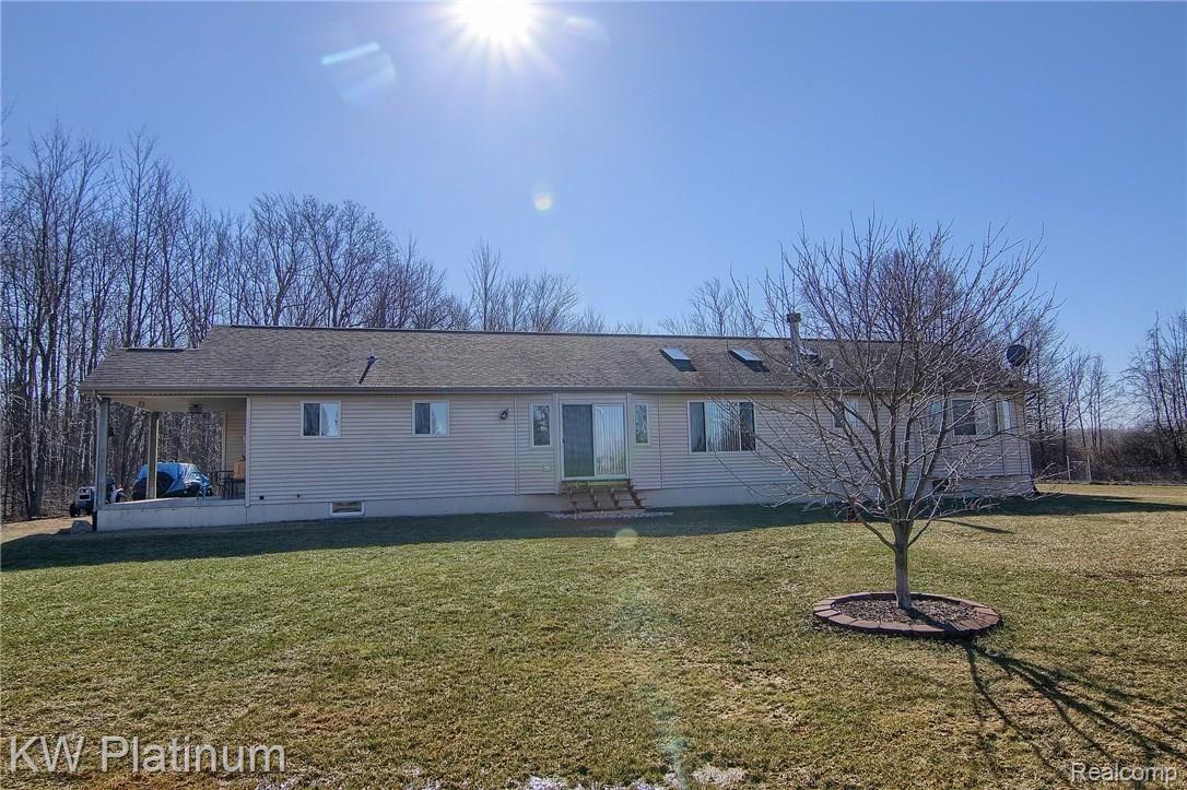 13386 Hunt Road Memphis, MI 48041 - Photo 28 of 30 Rear.jpg
