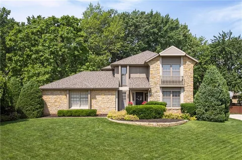 $595,000 | 12000 Windsor Drive, Leawood, KS 66209