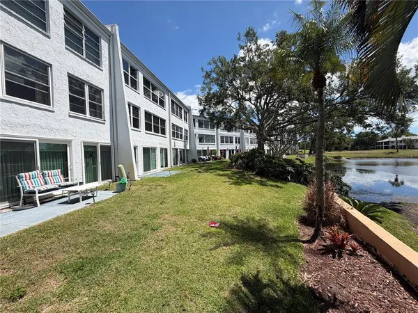 $220,000 | 225 Country Club Drive, Unit C330, Largo, FL 33771