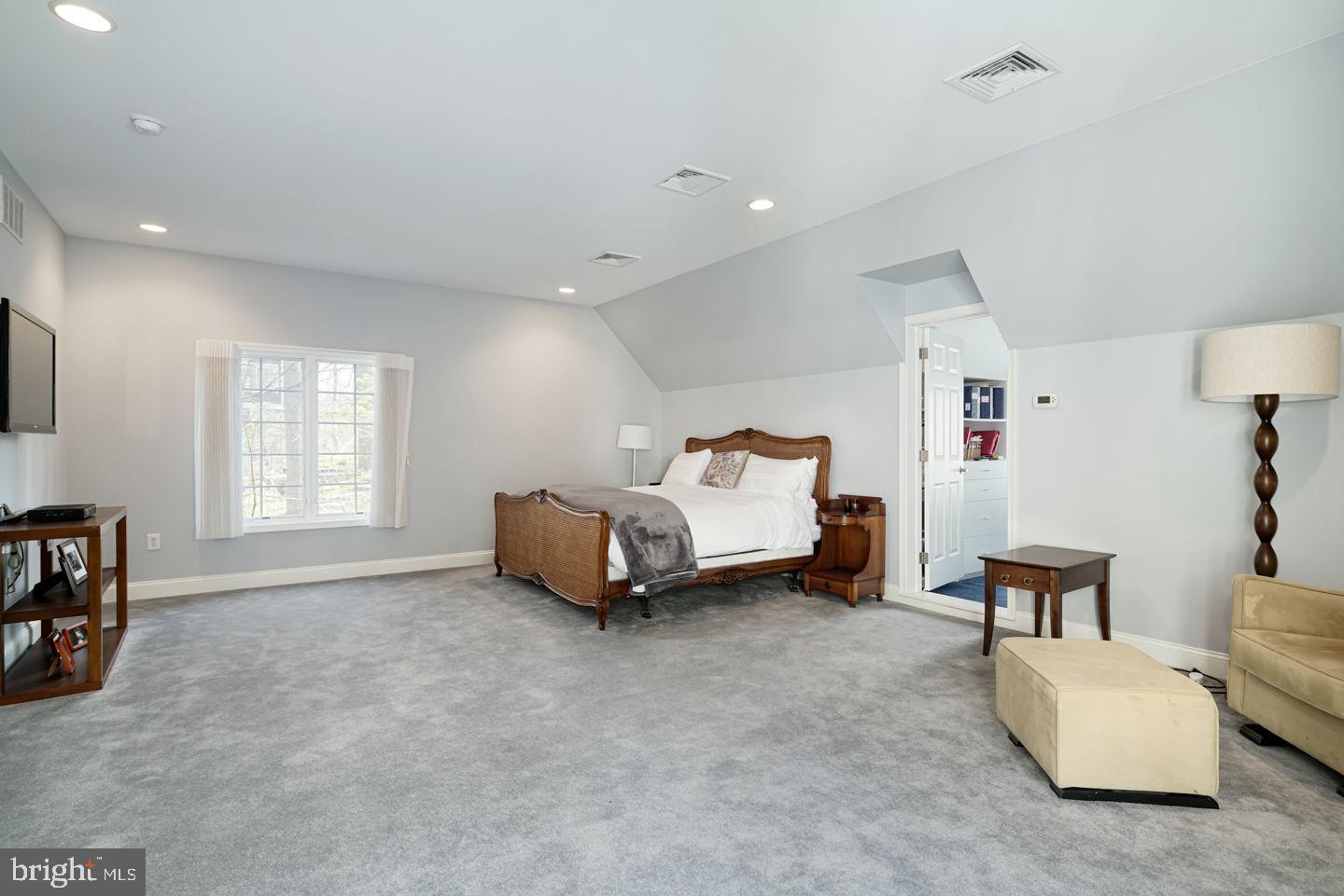 623 Broad Acres Road Penn Valley, PA 19072 - Photo 20 of 31 Spacious Guest Suite