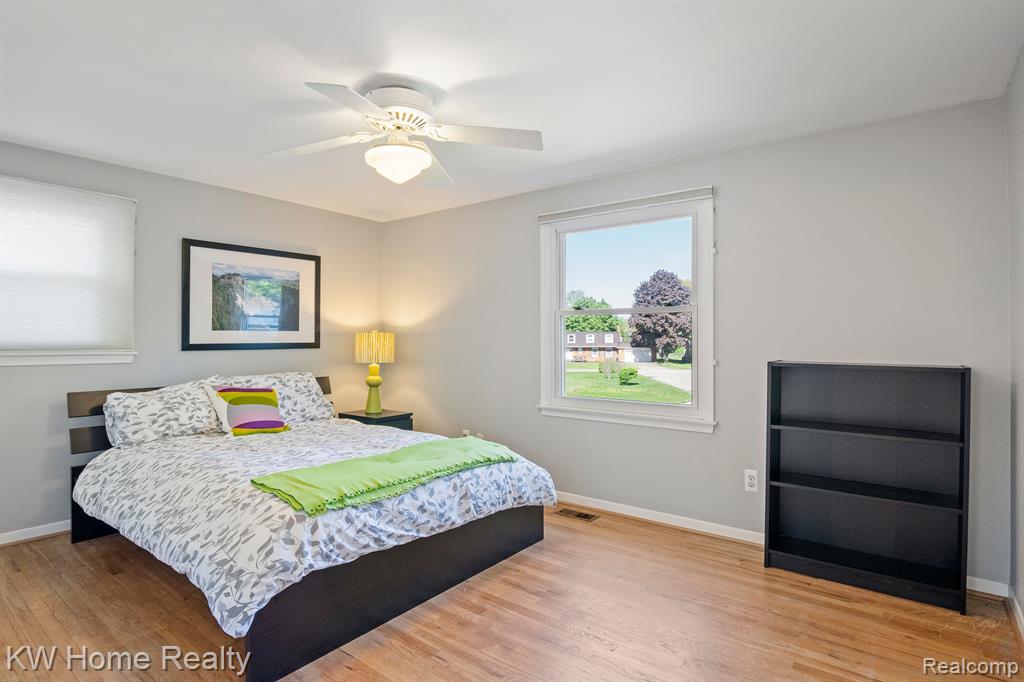 29952 Fox Grove Road Farmington Hills, MI 48334 - Photo 36 of 53 Gallery Image 36