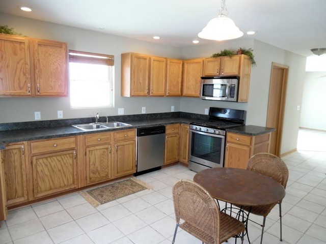 212 Windmill Drive Rochelle, IL 61068 - Photo 3 of 14