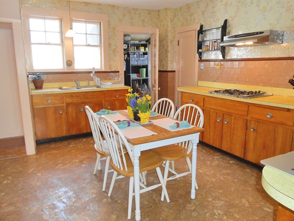18 Southbourne Road Boston, MA 02130 - Photo 9 of 13