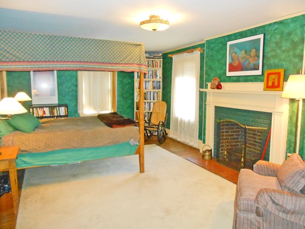 18 Southbourne Road Boston, MA 02130 - Photo 10 of 13