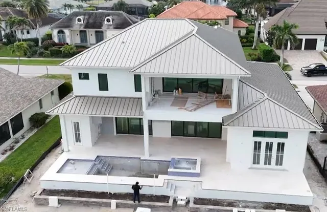 $6,490,000 | 826 Magnolia Court, Marco Island, FL 34145