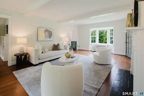 $2,395,000 | 3 Holmewood Lane, New Canaan, CT 06840